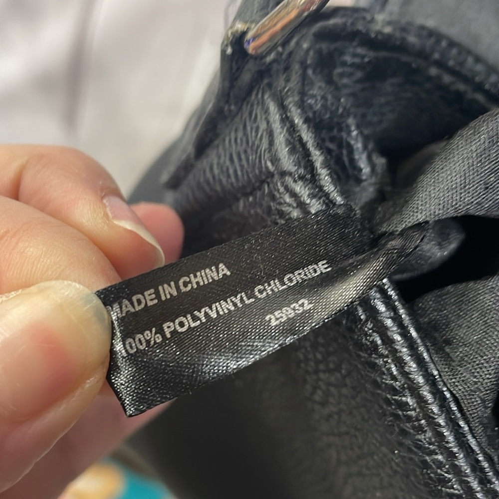 Kenneth Cole Reaction black crossbody handbag purse - Picture 5 of 5